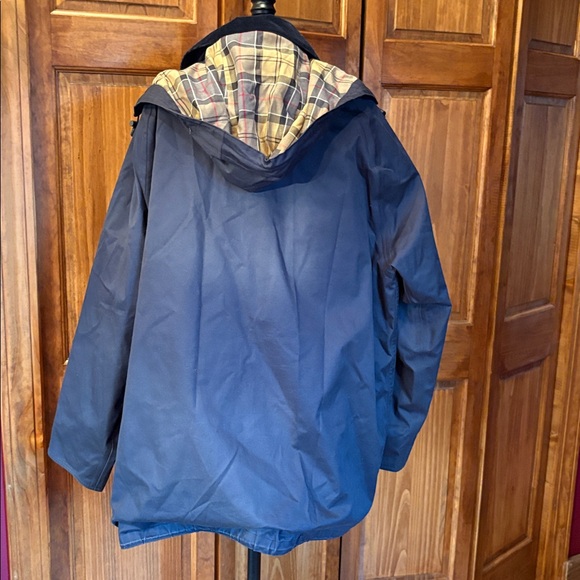 Vintage Barbour Beaufort Jacket Dark Blue Hooded Raincoat A960 XL - Picture 5 of 15